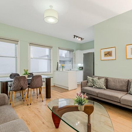 Stunning Central 2Br Flat Btw Soho & Covent Garden Лондон Екстериор снимка