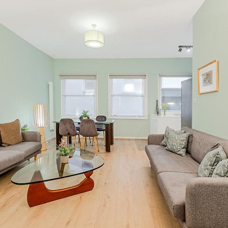Stunning Central 2Br Flat Btw Soho & Covent Garden Лондон Екстериор снимка