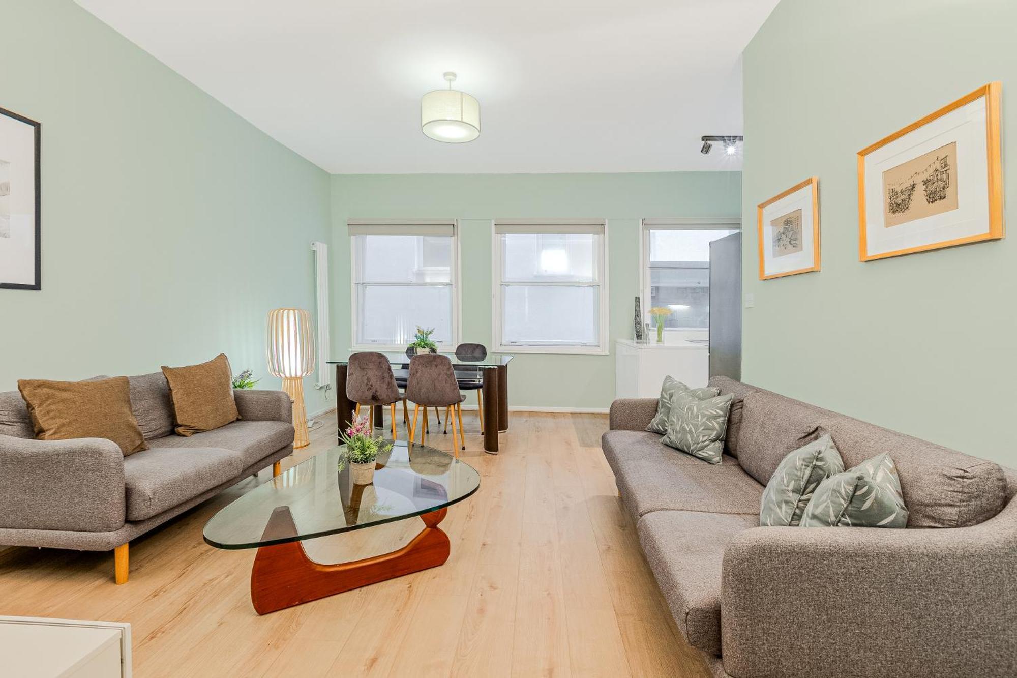 Stunning Central 2Br Flat Btw Soho & Covent Garden Лондон Екстериор снимка